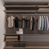 Большая квартира 130 м2 в современном стиле с лепниной